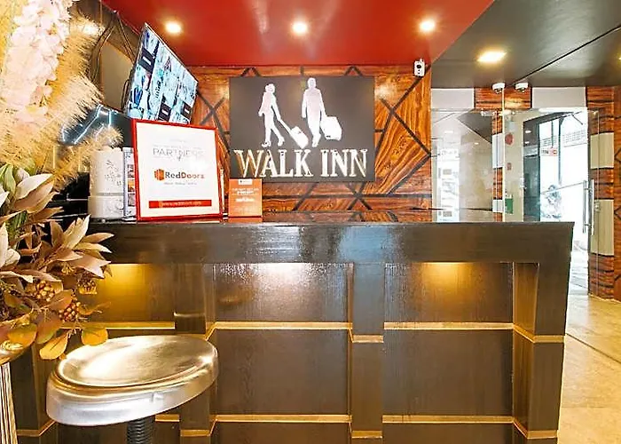 Reddoorz @ Walk Hotel 2*