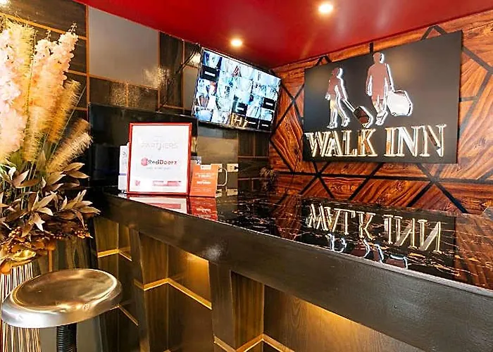 Hotel Reddoorz @ Walk Manila