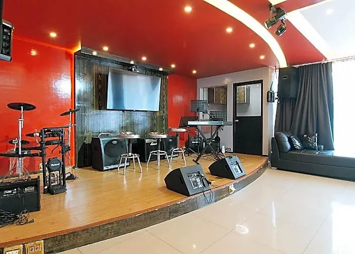Reddoorz @ Walk Hotel Manila